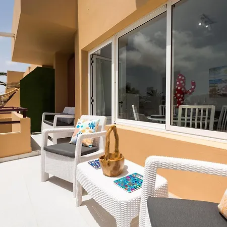 Apartment Home2book Hola Bent, Pool & Terrace